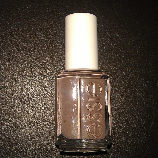 essie-228a-dont-sweater-it